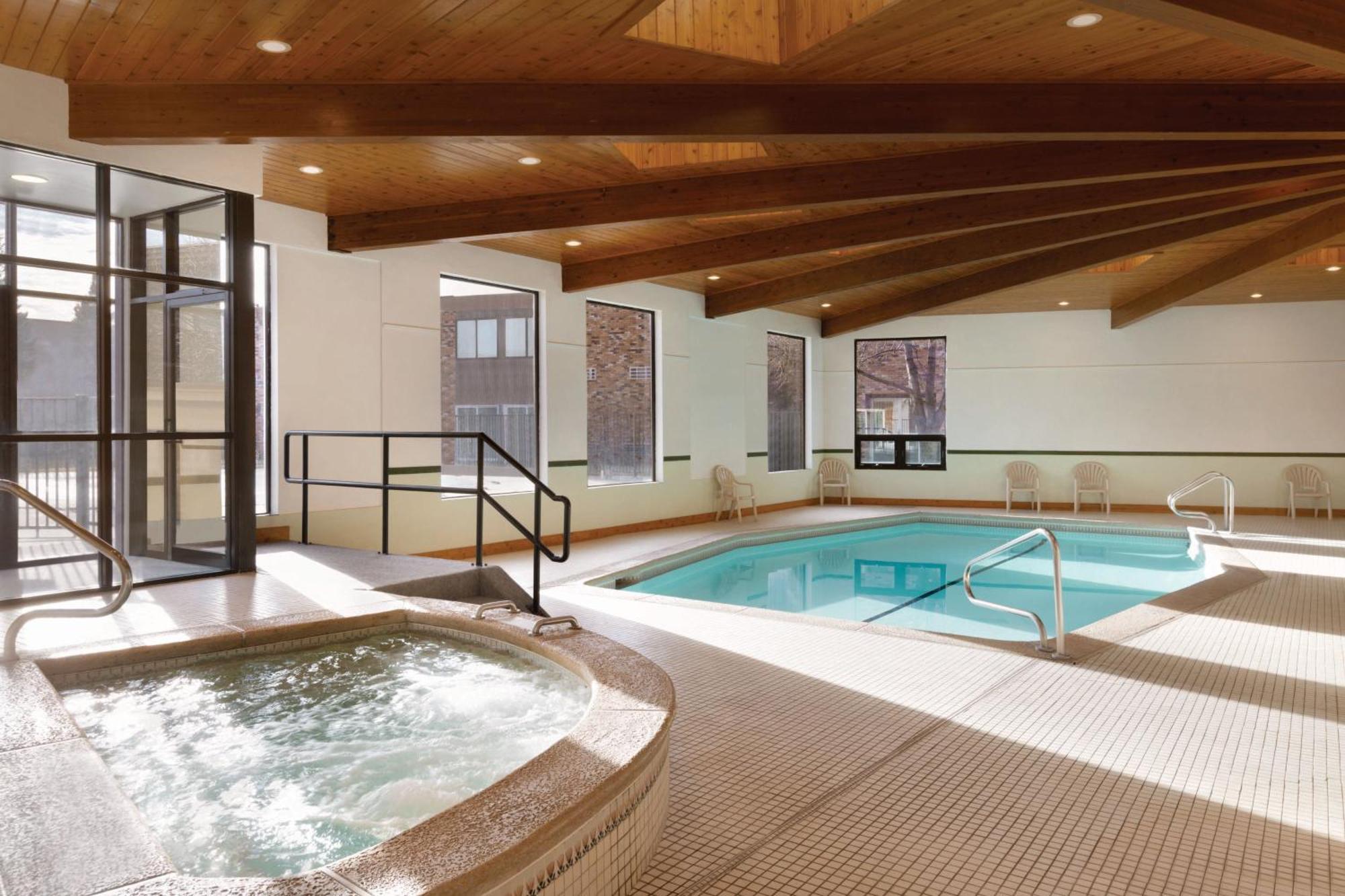 Delta Hotels By Marriott Helena Colonial Εξωτερικό φωτογραφία