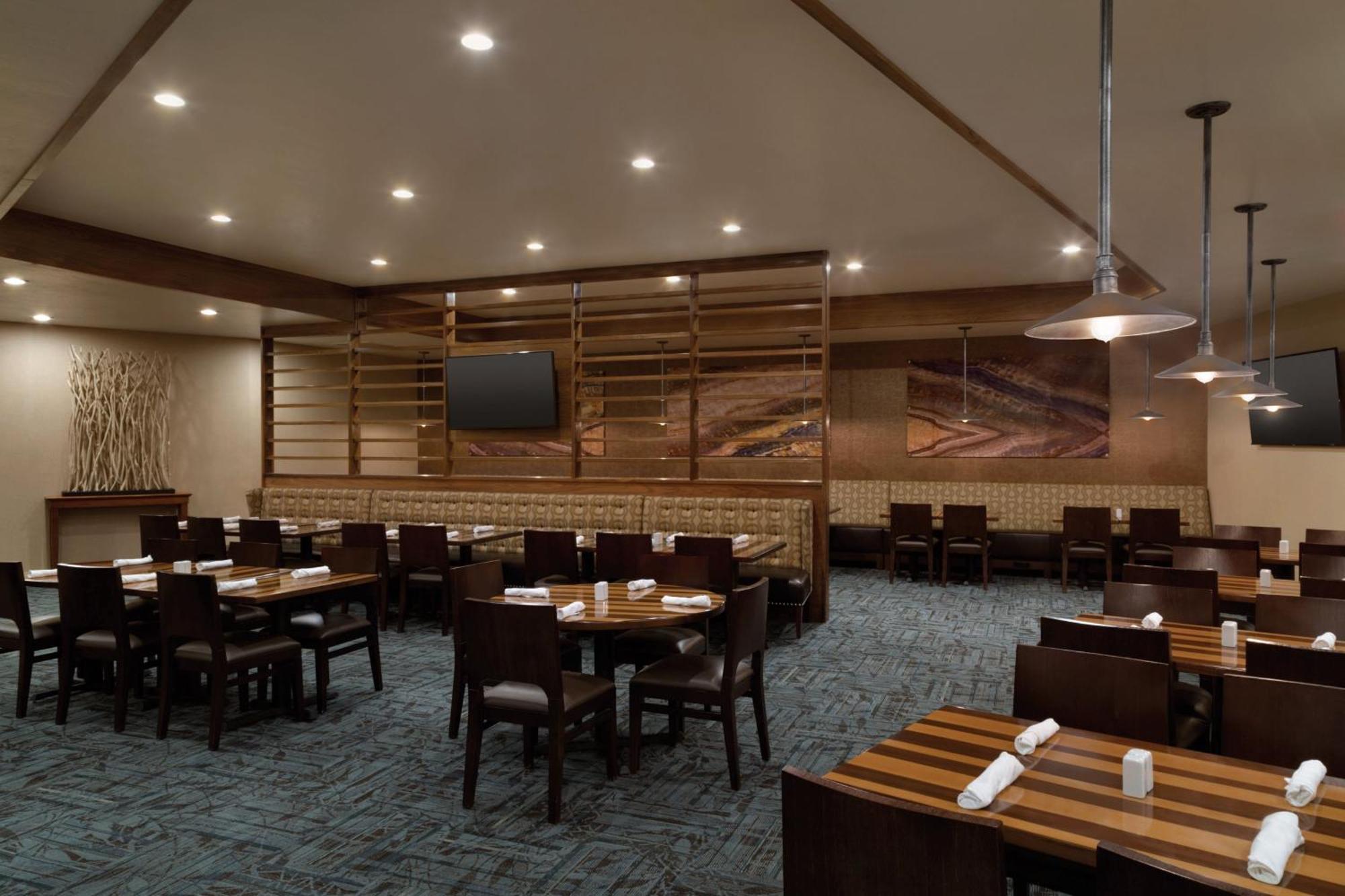 Delta Hotels By Marriott Helena Colonial Εξωτερικό φωτογραφία
